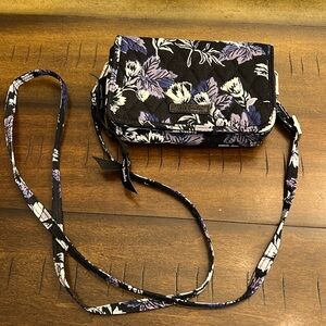 Vera Bradley Small Crossbody Clutch/Black/Purple Floral